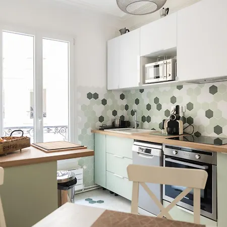 Near Montmartre And Pigalle